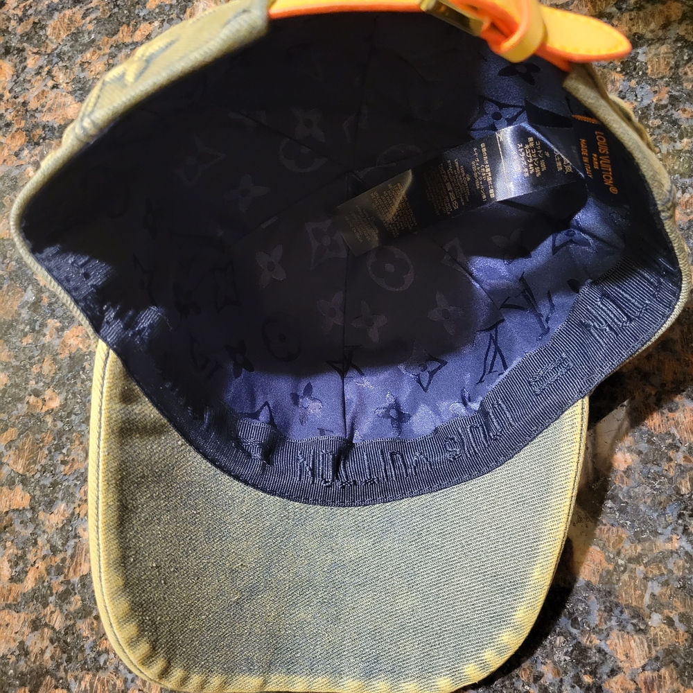 Louis Vuitton Monogram Cap - Picture 7 of 11